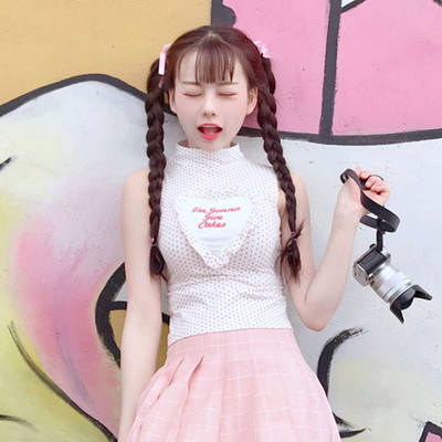 Πολλές όμορφες κυρίες αμάνικο ροζ κουκίδες σε δύο μοντέλα