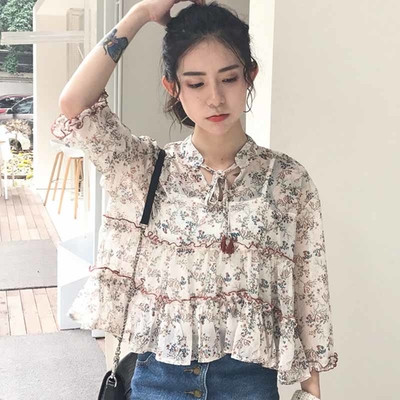 Μετάξι κυρίες πουκάμισο με δεσμούς γύρω από το λαιμό