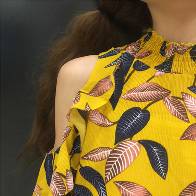 Μοτίβο μπλούζα με μακριά μανίκια και γυμνά ώμου