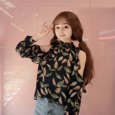 Μοτίβο μπλούζα με μακριά μανίκια και γυμνά ώμου