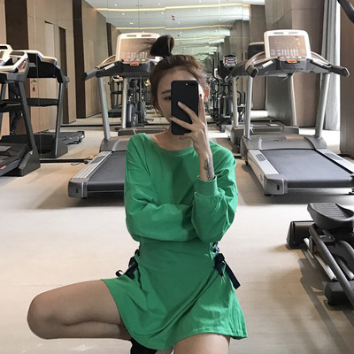 Πολύ ενδιαφέρον καθημερινό φόρεμα σε πράσινο