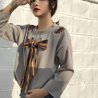 Μπλούζα με μακριά μανίκια και κορδέλα κατάλληλο για καθημερινή