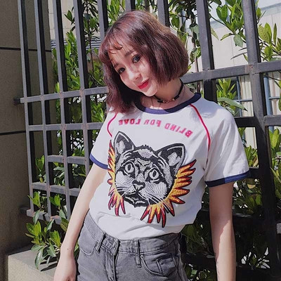 μπλούζα καθημερινές γυναίκες με κοντά μανίκια και απλικέ γατάκι