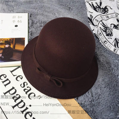 καπέλο Πολλές κομψό γυναίκες με μια μικρή κορδέλα από τη μία πλευρά