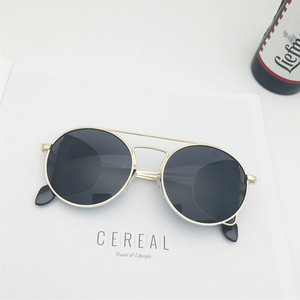 γυαλιά ηλίου εξαιρετικά σύγχρονες γυναίκες