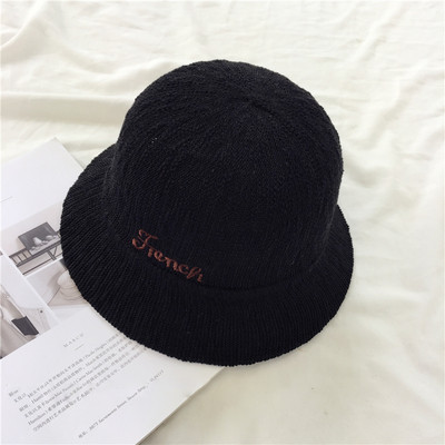 Много красива слънцезащитна дамска шапка в най-различни цветове