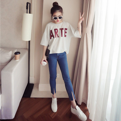 μπλούζα καθημερινές γυναίκες με κοντά μανίκια και μια επιγραφή