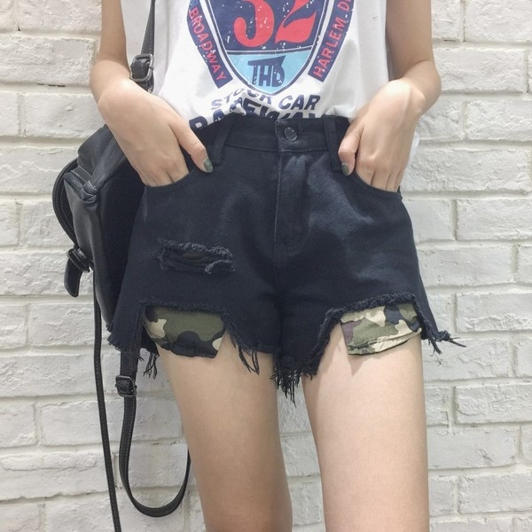 Σύγχρονη κυρίες σύντομο παντελόνι τζιν με καμουφλάζ padding