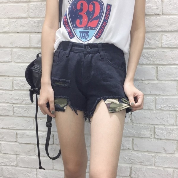 Σύγχρονη κυρίες σύντομο παντελόνι τζιν με καμουφλάζ padding