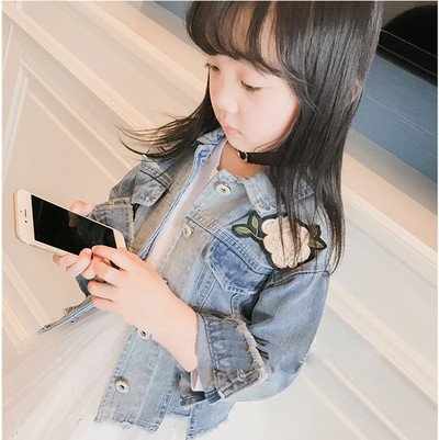 Много красиво дънково якенце за момиченце с уникална бродерия