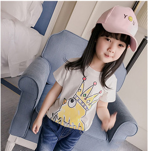 Детска блузка за момиченце с къс ръкав и много интересна апликация на пиленце в два цвята