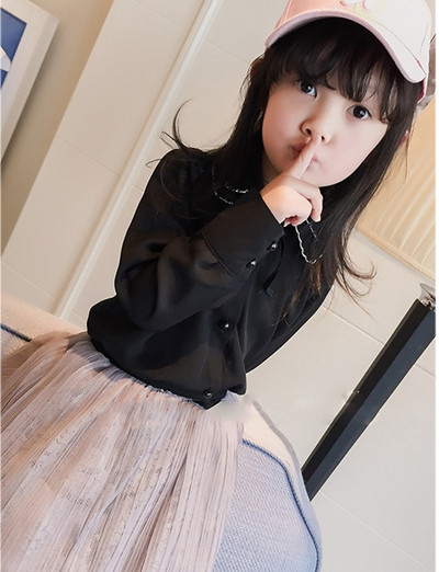 Изключително стилна и много нежна ризка за момиченце с дълъг ръкав