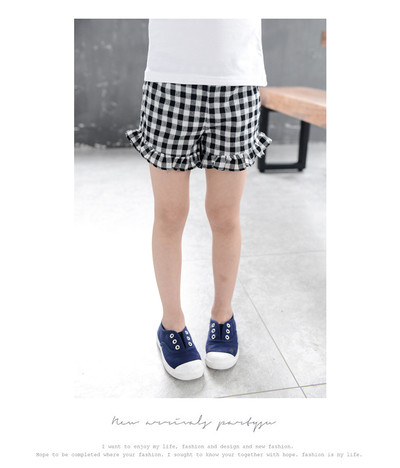 Летни къси раирани панталони за момичета - интересен модел