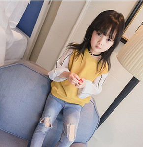 Страхотна блузка с дълъг дантелен ръкав в три различни цвята