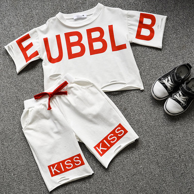 Πολύ μοντέρνο σετ  με επιγραφές σε τρία διαφορετικά χρώματα