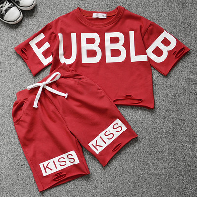 Πολύ μοντέρνο σετ  με επιγραφές σε τρία διαφορετικά χρώματα