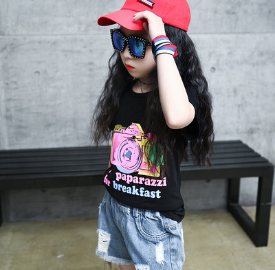 Ежедневна блузка с къс ръкав в три цвята и надпис