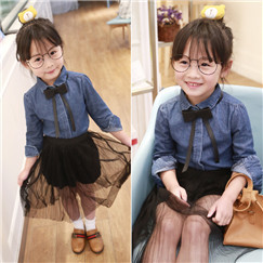 Дънкова ежеднвна ризка с широки ръкави за момиченце 