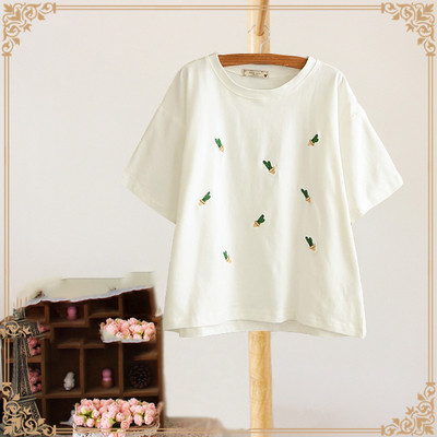 Μπλούζες με κοντό μανίκι και μοτίβα απλικέ