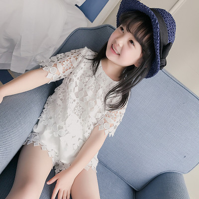 Елегантен дантелен летен комплект от 2 части за момичета - блуза с къс ръкав и къс панталон