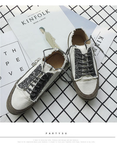 Страхотни платнени кецове в три различни цвята