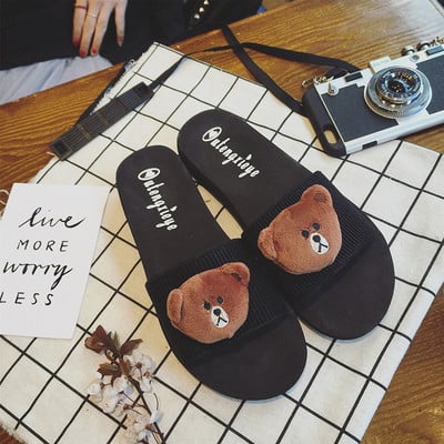 Много интересни дамски чехли с анимационни герои