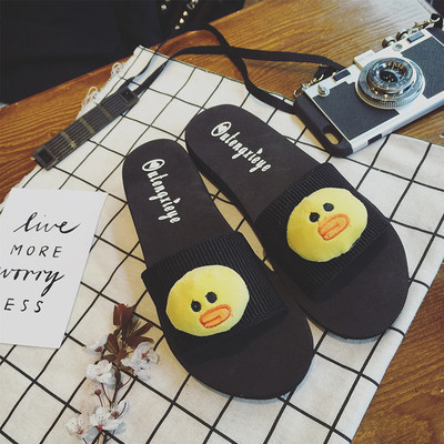 Много интересни дамски чехли с анимационни герои