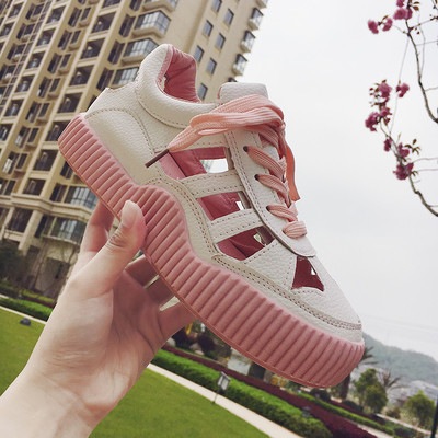 Страхотни дишащи дамски обувки в два цвята подходящи за горещите летни дни