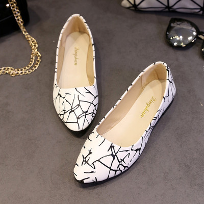 Περιστασιακά γυναικεία παπούτσια με πριτσίνια σε διάφορα χρώματα