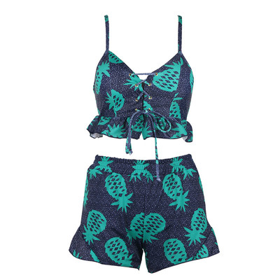 Актуален дамски комплект с флорални мотиви