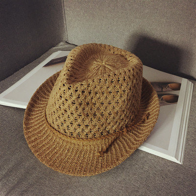 Стилна дамска британска шапка