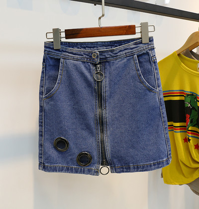 Дамска дънкова пола с много интересен цип