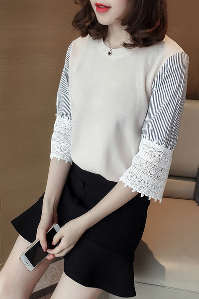 Μπλούζες με 3/4 μανίκια με ρίγες και δαντέλα