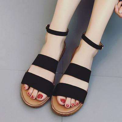 Стилни ежедневни дамски сандали в черен и бежов цвят с дебели каишки
