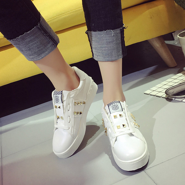 Дамски кецове с капси за ежедневие