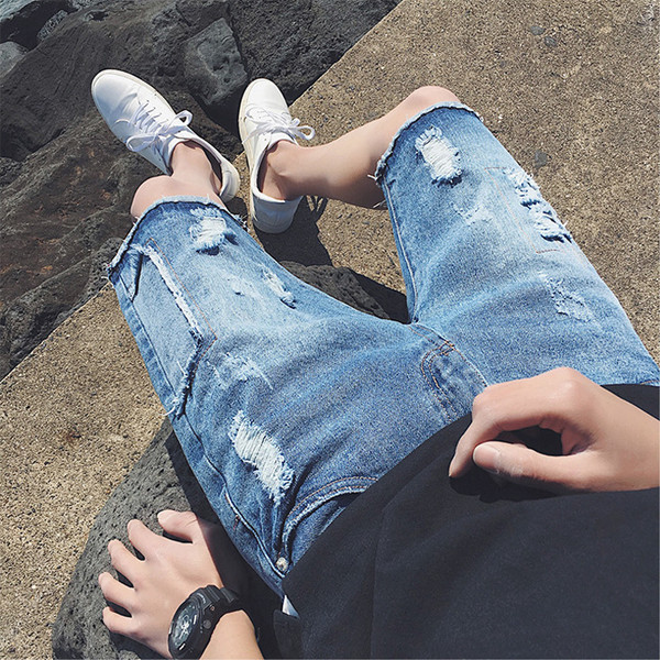 Мъжки къси дънкови панталони - протрит модел