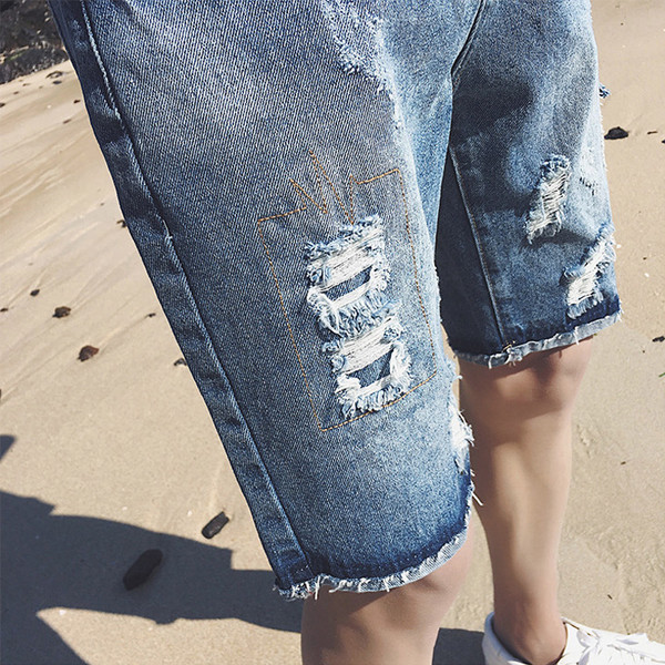 Мъжки къси дънкови панталони - протрит модел