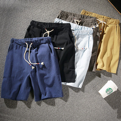 Различни цветове удобни мъжки шорти
