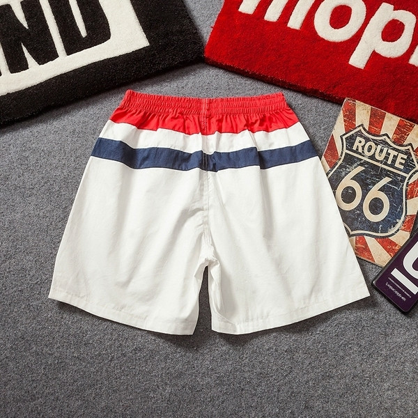 Стилни мъжки шорти, подходящи за плаж и ежедневие