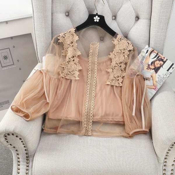 Лятна дамска риза с прозрачни части и декорация в бял, черен и бежов цвят