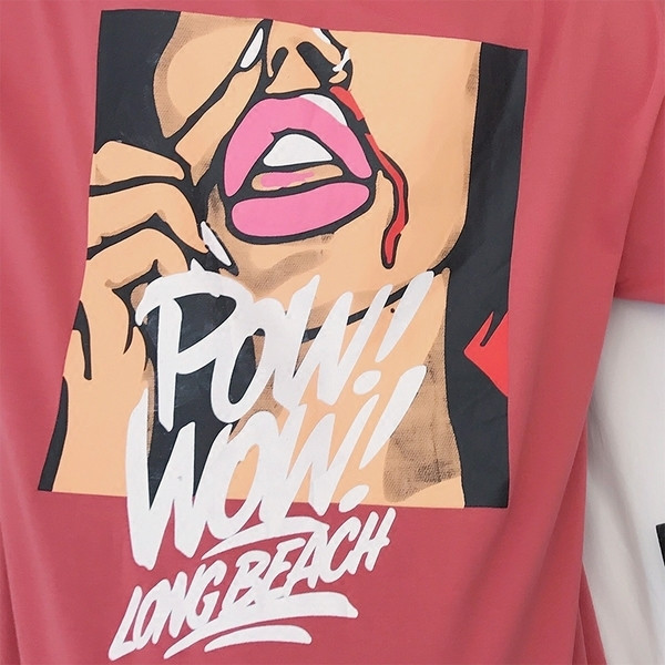 Широка модерна мъжка тениска с много интересна щампа на гърба