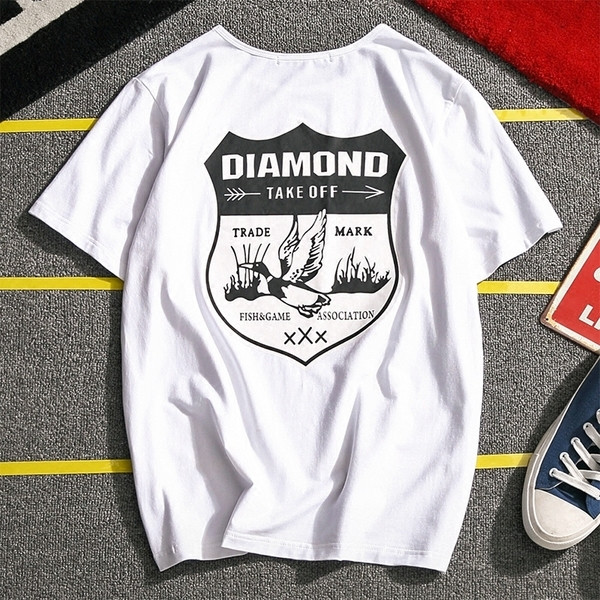 πουκάμισο Καθημερινά οι άνδρες με κοντά μανίκια και ενδιαφέρουσες εκτύπωσης σε μαύρο και άσπρο