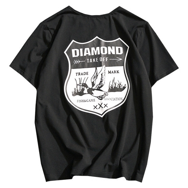 πουκάμισο Καθημερινά οι άνδρες με κοντά μανίκια και ενδιαφέρουσες εκτύπωσης σε μαύρο και άσπρο