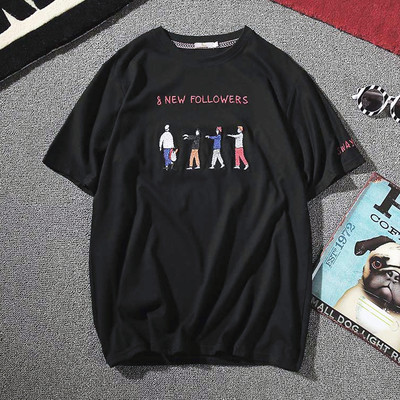 Свежа мъжка блузка с къс ръкав и интересна апликацийка