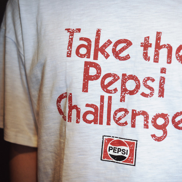 Мъжка тениска с бял и жълт цвят с широки 3/4 ръкави