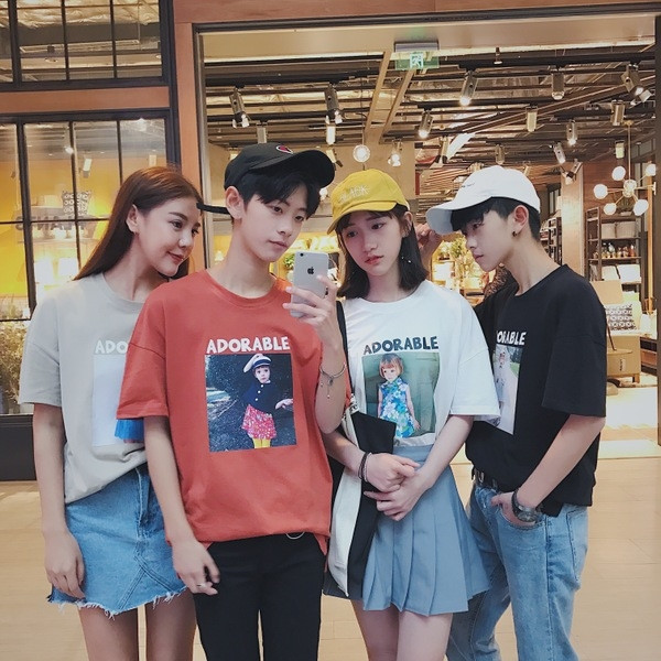 Много свежа и стилна унисекс тениска в няколко цвята и интересна щампа