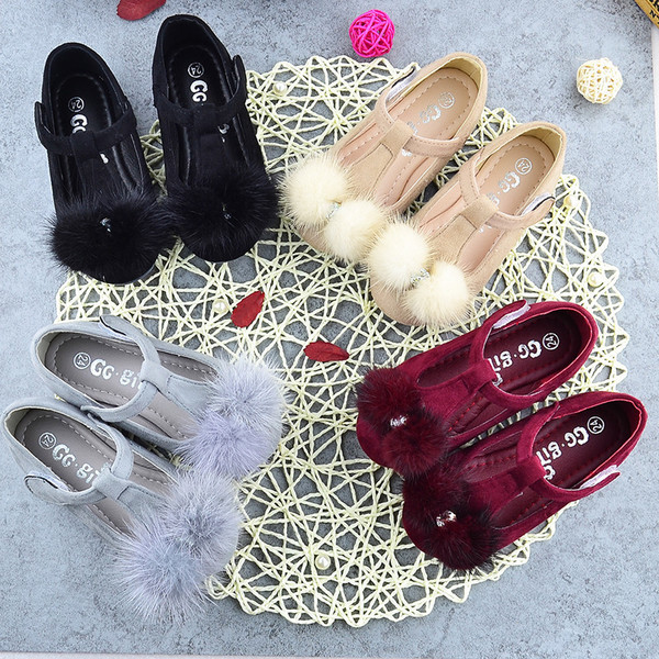 Κομψή έκλεισε Παιδικά σανδάλια για τα κορίτσια με φτερά, κόκκινο, γκρι, μαύρο και μπεζ