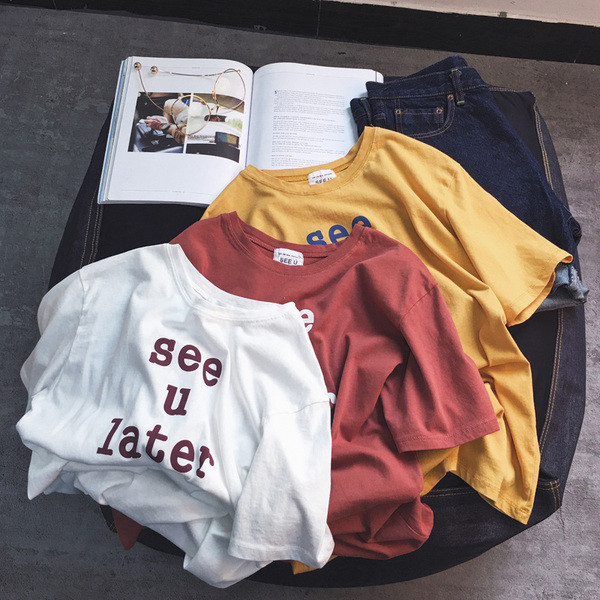 Семпла мъжка тениска в бял, червен и жълт вариант