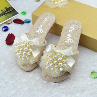 Τα παιδιά παντόφλες για τα κορίτσια με χάντρες και κορδέλα