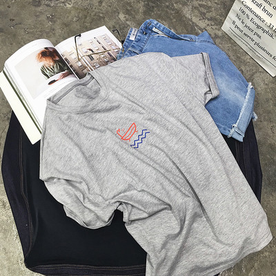 Άνετα λεπτό ανδρών T-shirt